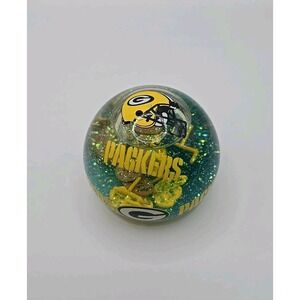 Vintage Duck House NFL Green Bay Packers Licensed Snow Globe Decoration
